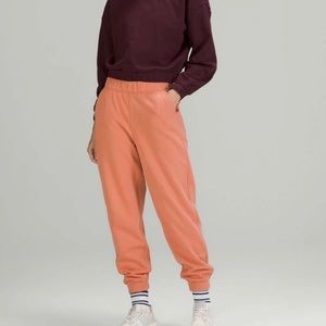 Lululemon Relaxed High-Rise Jogger, Pink Savannah, Size 2 - NWT